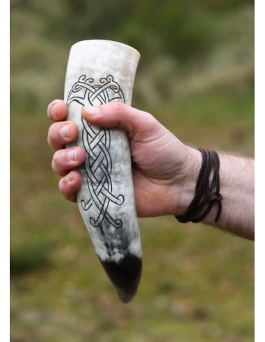 Buy Viking drinking horns in our medieval-viking store